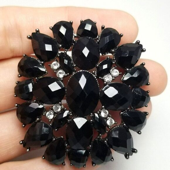 Vintage Liz Claiborne Black Rhinestone Cluster Brooch, Signed, Sparkle, Estate - Picture 1 of 7